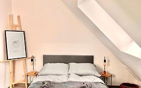 Modernes Loft Naehe Messeplatz, Ewerk Bahn
